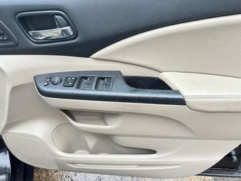 Honda CR-V 2.0 i-VTEC EX SUV 5dr Petrol Auto 4WD Euro 5 (155 ps)