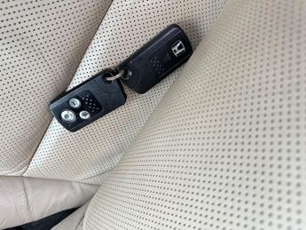 Honda CR-V 2.0 i-VTEC EX SUV 5dr Petrol Auto 4WD Euro 5 (155 ps)