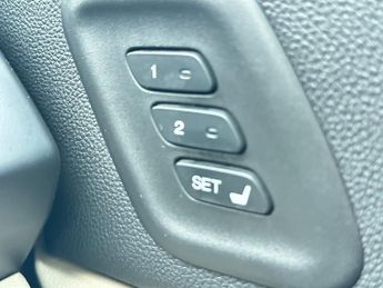Honda CR-V 2.0 i-VTEC EX SUV 5dr Petrol Auto 4WD Euro 5 (155 ps)