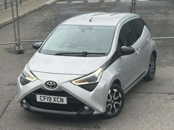 Toyota AYGO 1.0 VVT-i x-trend Hatchback 5dr Petrol x-shift Euro 6 (Safety Se