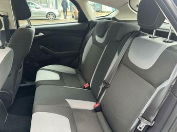 Ford Focus 1.6 Zetec Powershift Euro 5 5dr