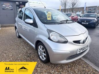 Toyota AYGO VVT-I PLATINUM MM