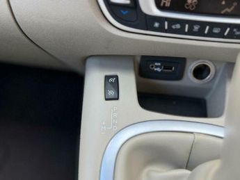 Renault Grand Scenic 2.0 dCi Privilege TomTom Auto Euro 5 5dr