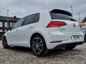 Volkswagen Golf 2.0 TDI BlueMotion Tech R-Line Hatchback 5dr Diesel DSG Euro 6 (