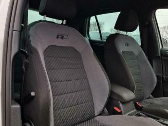 Volkswagen Golf 2.0 TDI BlueMotion Tech R-Line Hatchback 5dr Diesel DSG Euro 6 (