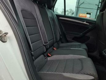 Volkswagen Golf 2.0 TDI BlueMotion Tech R-Line Hatchback 5dr Diesel DSG Euro 6 (