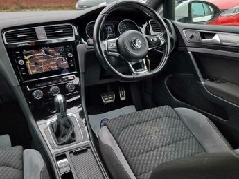 Volkswagen Golf 2.0 TDI BlueMotion Tech R-Line Hatchback 5dr Diesel DSG Euro 6 (