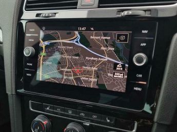 Volkswagen Golf 2.0 TDI BlueMotion Tech R-Line Hatchback 5dr Diesel DSG Euro 6 (