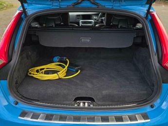 Volvo V60 2.4 D6 R-Design Lux Nav Geartronic AWD Euro 5 (s/s) 5dr