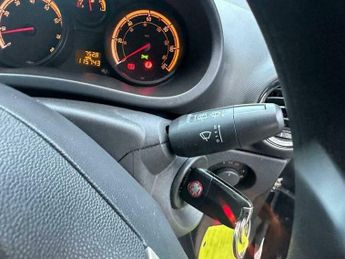 Vauxhall Corsa 1.2i 16v Breeze 3dr