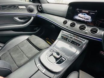 Mercedes E Class E 220 D AMG LINE