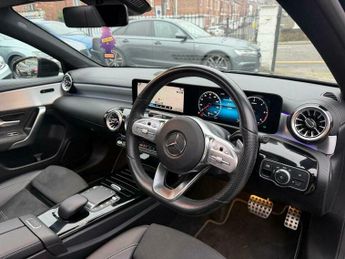 Mercedes-Benz A Class 2.0 A200d Exclusive Edition 8G-DCT Euro 6 (s/s) 5dr