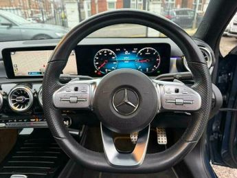 Mercedes-Benz A Class 2.0 A200d Exclusive Edition 8G-DCT Euro 6 (s/s) 5dr