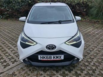 Toyota AYGO 1.0 VVT-i x-plore x-shift Euro 6 5dr
