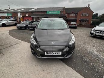 Ford S-Max TITANIUM-LOW MILEAGE-LOW INSURANCE-GREAT SERVICE HISTORY-DAB RAD