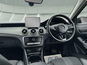 Mercedes-Benz C Class 1.6 GLA180 Urban Edition 7G-DCT Euro 6 (s/s) 5dr