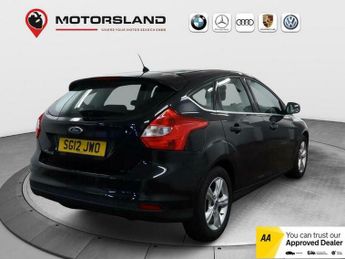 Ford Focus 1.6 Zetec Hatchback 5dr Petrol Powershift Euro 5 (125 ps)