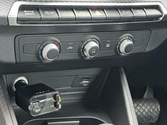 Audi Q2 1.4 TFSI CoD Edition 1 S Tronic Euro 6 (s/s) 5dr