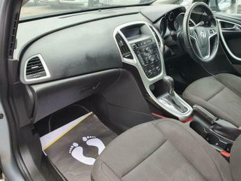 Vauxhall Astra 2.0 CDTi SRi Sports Tourer Auto Euro 5 5dr