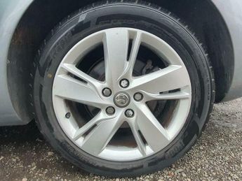 Vauxhall Astra 2.0 CDTi SRi Sports Tourer Auto Euro 5 5dr