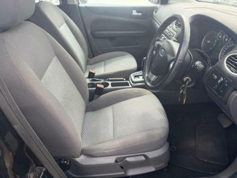 Ford Focus 1.6 Sport 5dr