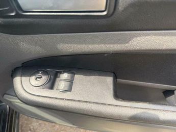 Ford Focus 1.6 Sport 5dr