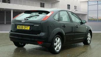 Ford Focus 1.6 Sport 5dr