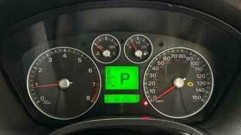 Ford Focus 1.6 Sport 5dr