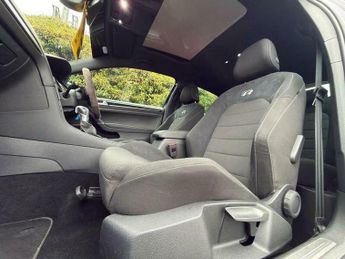 Volkswagen Golf 2.0 TSI R DSG 4Motion Euro 6 (s/s) 3dr