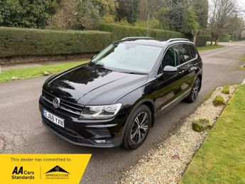 Volkswagen Tiguan SE NAVIGATION TDI DSG