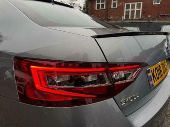 Skoda Superb 2.0 TSI SportLine DSG Euro 6 (s/s) 5dr
