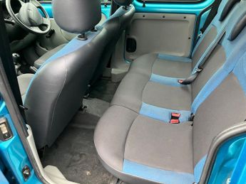 Renault Kangoo AUTHENTIQUE 16V