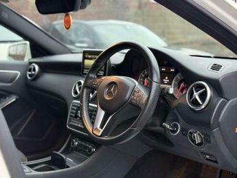 Mercedes-Benz A Class 1.6 A180 SE Hatchback 5dr Petrol 7G-DCT Euro 6 (s/s) (122 ps)