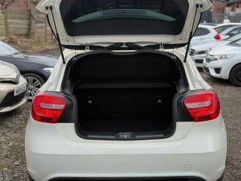 Mercedes-Benz A Class 1.6 A180 SE Hatchback 5dr Petrol 7G-DCT Euro 6 (s/s) (122 ps)