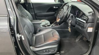 Kia Niro Niro 3 1.6 Plugin Hybrid 2022(71) GDi 8.9kWh 5 Seats SUV 5dr 1 O