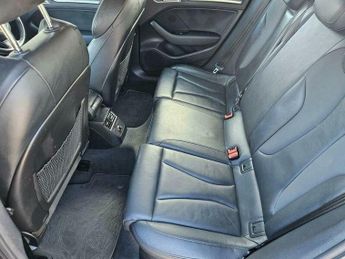 Audi A3 1.4 TFSI e-tron Sportback e-S Tronic Euro 6 5dr 8.8kWh