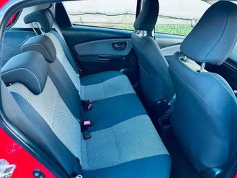 Toyota Yaris 1.5 VVT-h Icon E-CVT Euro 6 5dr