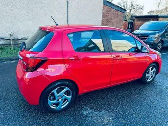 Toyota Yaris 1.5 VVT-h Icon E-CVT Euro 6 5dr