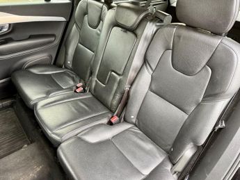 Volvo XC90 D5 POWERPULSE MOMENTUM AWD