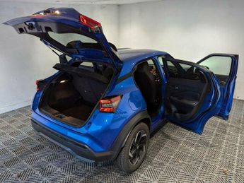 Nissan Juke 1.0 DIG-T N-Connecta DCT Auto Euro 6 (s/s) 5dr