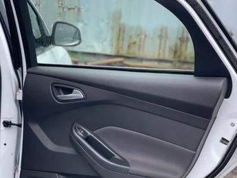 Ford Focus 1.6 Titanium Powershift Euro 6 5dr