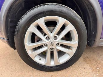 Nissan Juke 1.6 Acenta Premium SUV 5dr Petrol XTRON Euro 5 (117 ps)