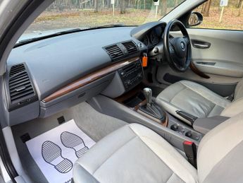 BMW 1 SERIES 118i SE