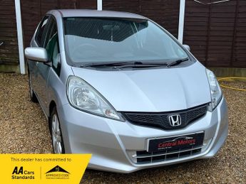 Honda Jazz I-VTEC ES PLUS T