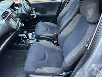 Honda Jazz I-VTEC ES PLUS T