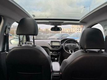 Peugeot 208 1.6 e-HDi Feline EGC Euro 5 (s/s) 5dr (Nav)
