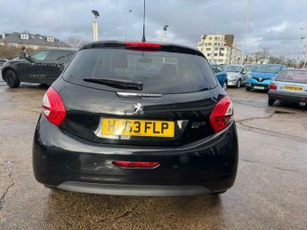 Peugeot 208 1.6 e-HDi Feline EGC Euro 5 (s/s) 5dr (Nav)