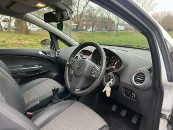 Vauxhall Corsa 1.4 16V SE Euro 5 5dr