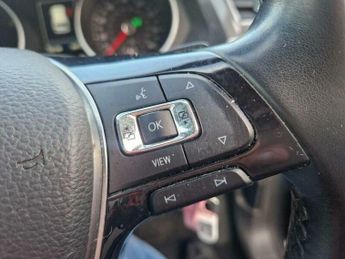 Volkswagen Tiguan 2.0 TDI BlueMotion Tech SE Navigation DSG 4Motion Euro 6 (s/s) 5