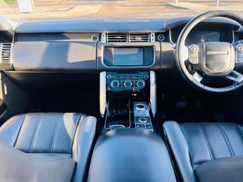 Land Rover Range Rover SDV8 VOGUE